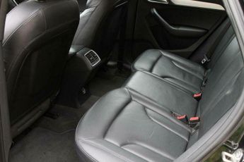 Audi Q3 2.0 TDI S line S Tronic quattro Euro 5 (s/s) 5dr
