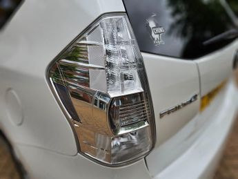 Toyota Prius 1.8 VVT-h Icon CVT Euro 5 (s/s) 5dr