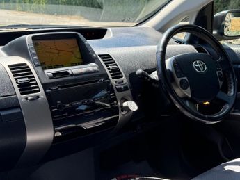 Toyota Prius 1.5 T-Spirit Automatic Hybrid 5dr