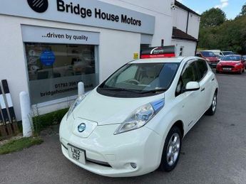 Nissan Leaf 24kWh Hatchback 5dr Electric Auto (107 bhp)