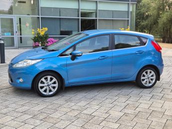 Ford Fiesta 1.4 Zetec Hatchback 5dr Petrol Automatic (154 g/km, 94 bhp)
