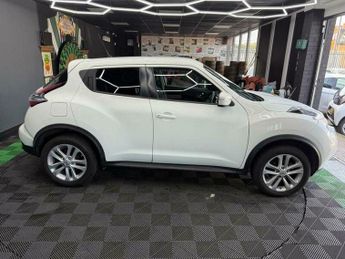 Nissan Juke 1.6 Acenta Premium XTRON Euro 5 5dr