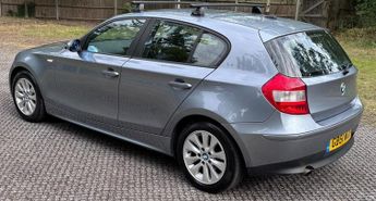 BMW 1 SERIES 118i SE