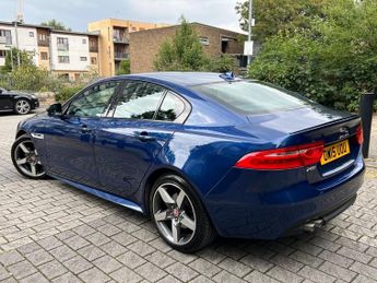 Jaguar XE R-SPORT