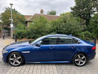Jaguar XE R-SPORT