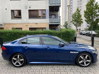 Jaguar XE R-SPORT