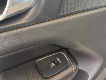 Volvo XC60 B4 MOMENTUM