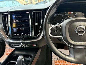 Volvo XC60 B4 MOMENTUM