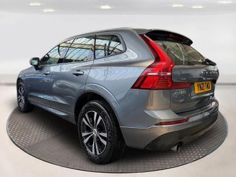 Volvo XC60 B4 MOMENTUM