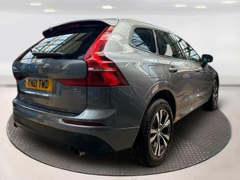 Volvo XC60 B4 MOMENTUM