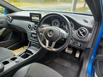 Mercedes A Class 2.0 A250 BlueEfficiency AMG Sport 7G-DCT Euro 6 (s/s) 5dr