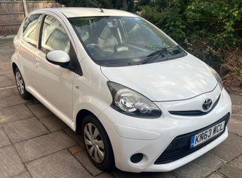 Toyota AYGO 1.0 VVT-i Move Hatchback 5dr Petrol Manual Euro 5 (68 ps)