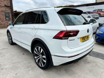 Volkswagen Tiguan 2.0 TDI BlueMotion Tech R-Line DSG 4Motion Euro 6 (s/s) 5dr
