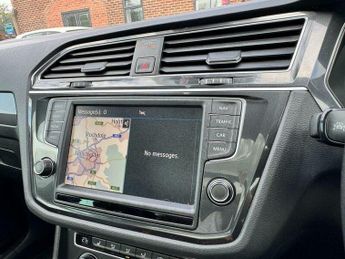 Volkswagen Tiguan 2.0 TDI BlueMotion Tech R-Line DSG 4Motion Euro 6 (s/s) 5dr