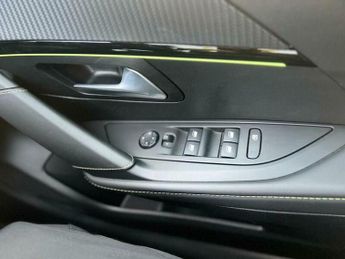 Peugeot 208 50kWh GT Auto 5dr