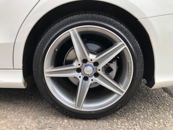 Mercedes C Class C220 BLUETEC AMG LINE PREMIUM PLUS