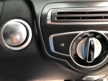 Mercedes C Class C220 BLUETEC AMG LINE PREMIUM PLUS