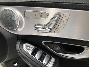 Mercedes C Class C220 BLUETEC AMG LINE PREMIUM PLUS