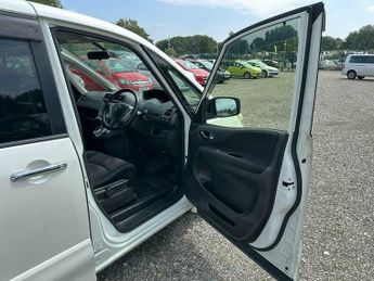 Nissan Serena Highway Star S-Hybrid