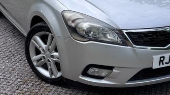 Kia Ceed CRDI 4 SW