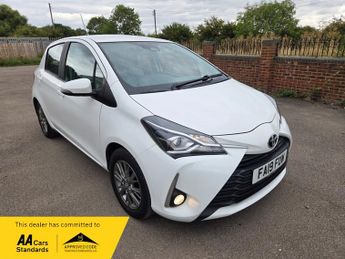 Toyota Yaris 1.5 VVT-i Icon Hatchback 5dr Petrol Manual Euro 6 (111 ps)