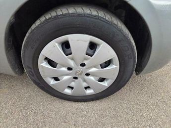 Toyota Yaris 1.33 Dual VVT-i TR Hatchback 5dr Petrol MultiMode Euro 4 (s/s) (