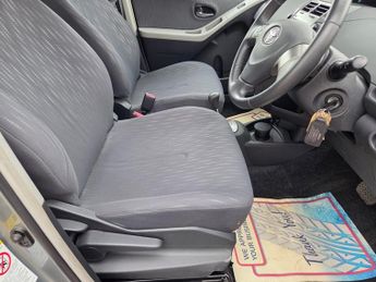 Toyota Yaris 1.33 Dual VVT-i TR Hatchback 5dr Petrol MultiMode Euro 4 (s/s) (