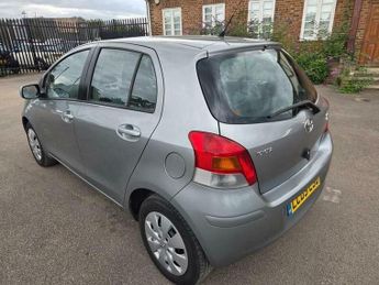 Toyota Yaris 1.33 Dual VVT-i TR Hatchback 5dr Petrol MultiMode Euro 4 (s/s) (