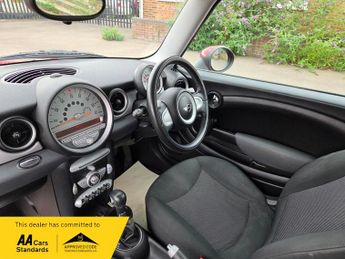 MINI Hatch 1.6 Cooper Hatchback 3dr Petrol Steptronic Euro 4 (120 ps)