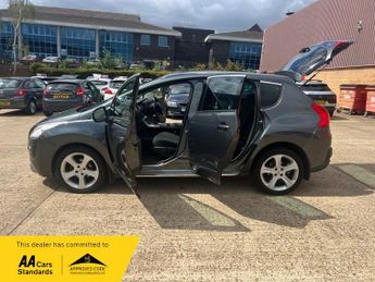 Peugeot 3008 1.6 e-HDi Allure SUV 5dr Diesel EGC Euro 5 (s/s) (115 ps)