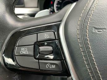 BMW 5 SERIES 2.0 520d SE Auto Euro 6 (s/s) 4dr