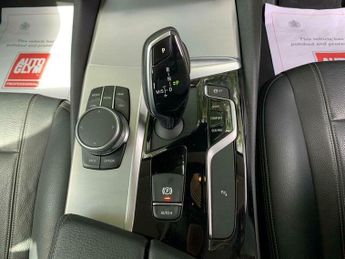 BMW 5 SERIES 2.0 520d SE Auto Euro 6 (s/s) 4dr