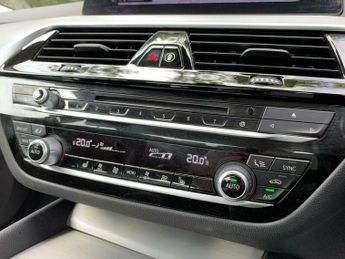 BMW 5 SERIES 2.0 520d SE Auto Euro 6 (s/s) 4dr