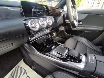 Mercedes AMG 2.0 A35 AMG DCT 4Matic