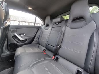 Mercedes AMG 2.0 A35 AMG DCT 4Matic