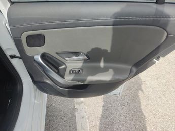 Mercedes AMG 2.0 A35 AMG DCT 4Matic