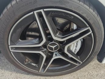Mercedes AMG 2.0 A35 AMG DCT 4Matic