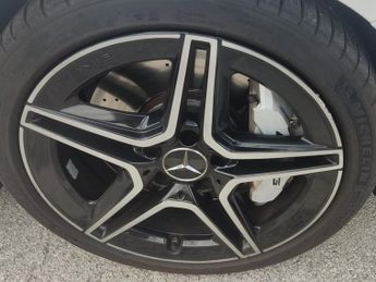 Mercedes AMG 2.0 A35 AMG DCT 4Matic
