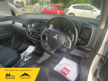Mitsubishi Outlander PHEV GX 4H
