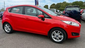 Ford Fiesta 1.0T EcoBoost Zetec Euro 5 (s/s) 5dr