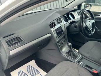 Volkswagen Golf 1.6 TDI BlueMotion Tech Match DSG Euro 5 (s/s) 5dr