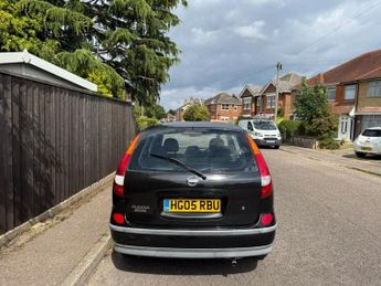 Nissan Almera S TINO