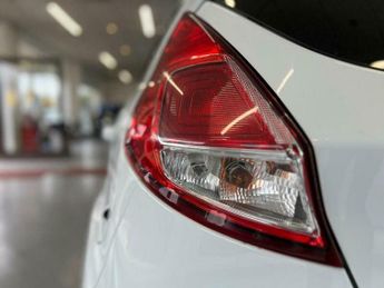 Ford Fiesta 1.6 Titanium Powershift Euro 5 5dr