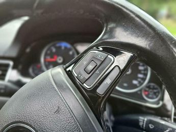 Volkswagen Touareg 3.0 TDI V6 BlueMotion Tech R-Line Tiptronic 4WD Euro 6 (s/s) 5dr