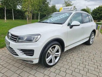 Volkswagen Touareg 3.0 TDI V6 BlueMotion Tech R-Line Tiptronic 4WD Euro 6 (s/s) 5dr