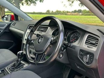 Volkswagen Golf 2.0 TDI BlueMotion Tech SE DSG Euro 5 (s/s) 5dr