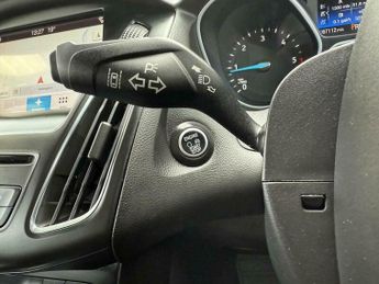 Ford Focus 2.0 TDCi Titanium X Powershift Euro 6 (s/s) 5dr