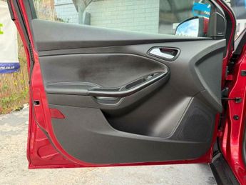 Ford Focus 2.0 TDCi Titanium X Powershift Euro 6 (s/s) 5dr