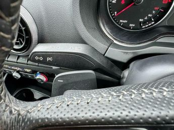 Audi A3 1.5 TFSI CoD 35 Black Edition S Tronic Euro 6 (s/s) 4dr