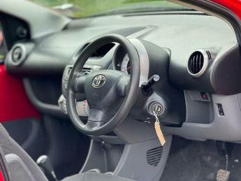 Toyota AYGO 1.0 VVT-i + MultiMode Euro 5 3dr
